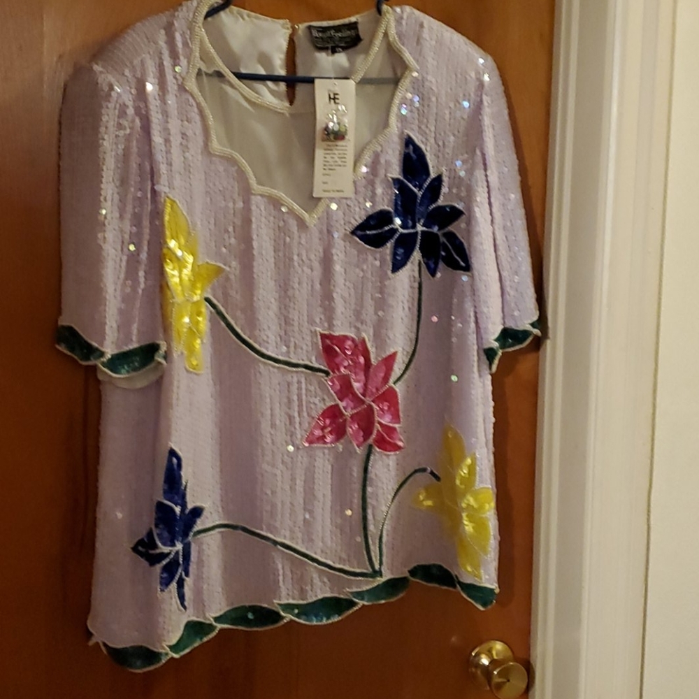 Colorful Sequined Top - Picture 2 of 3